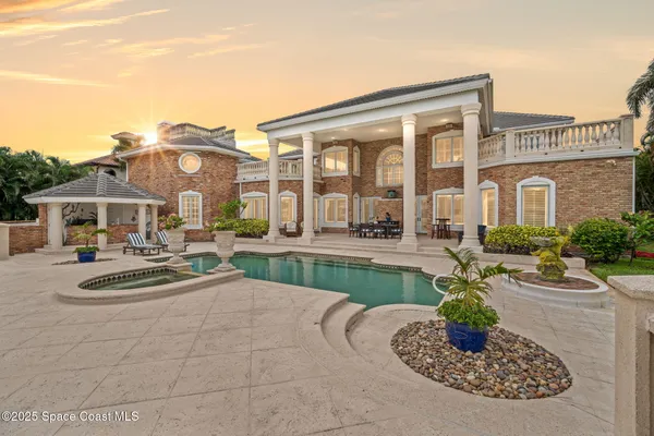 $2,900,000 | 142 Lansing Island Drive, Indian Harbour Beach, FL 32937