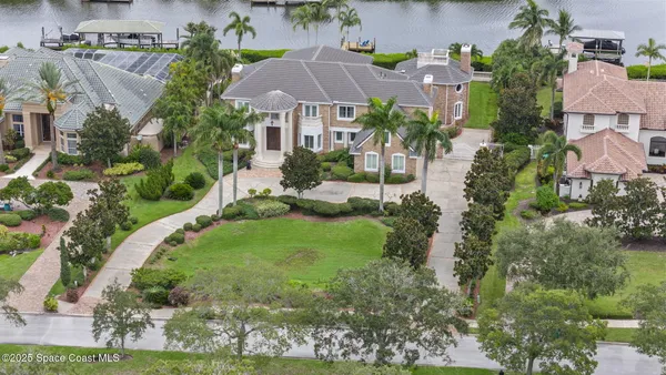 $2,900,000 | 142 Lansing Island Drive, Indian Harbour Beach, FL 32937