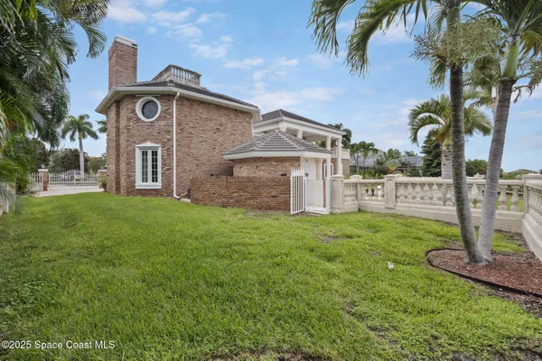 $2,900,000 | 142 Lansing Island Drive, Indian Harbour Beach, FL 32937