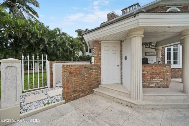 $2,975,000 | 142 Lansing Island Drive, Indian Harbour Beach, FL 32937