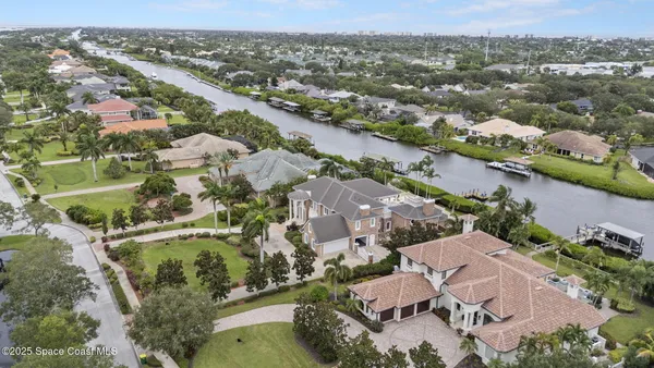 $2,900,000 | 142 Lansing Island Drive, Indian Harbour Beach, FL 32937