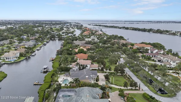 $2,900,000 | 142 Lansing Island Drive, Indian Harbour Beach, FL 32937