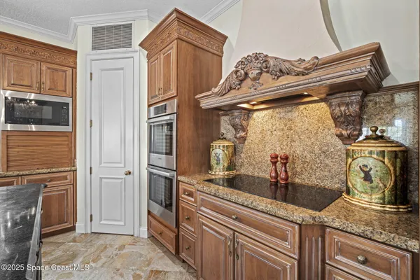 $2,900,000 | 142 Lansing Island Drive, Indian Harbour Beach, FL 32937