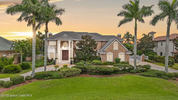 $2,900,000 | 142 Lansing Island Drive, Indian Harbour Beach, FL 32937