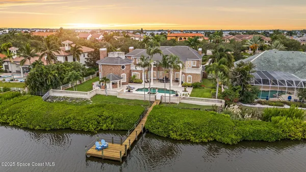 $2,900,000 | 142 Lansing Island Drive, Indian Harbour Beach, FL 32937