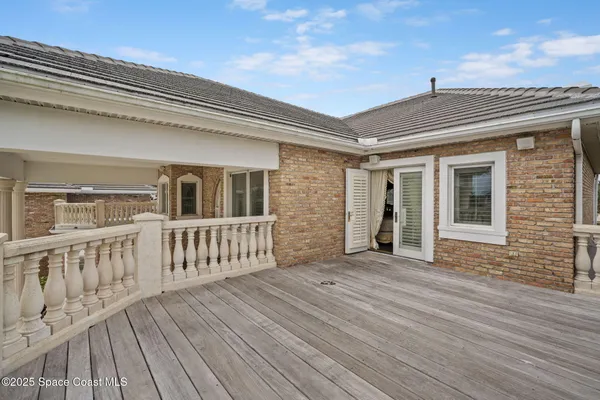 $2,900,000 | 142 Lansing Island Drive, Indian Harbour Beach, FL 32937