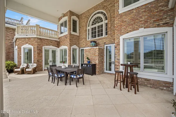 $2,900,000 | 142 Lansing Island Drive, Indian Harbour Beach, FL 32937