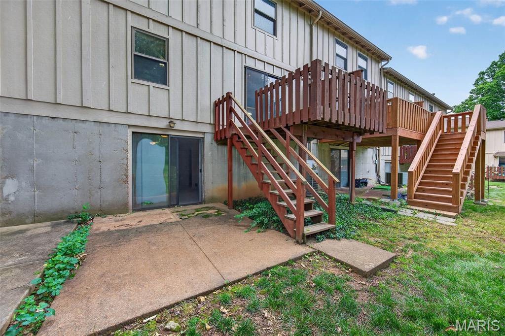 2358 Hidden Meadow Lane Ballwin, MO 63021 - Photo 30 of 44
