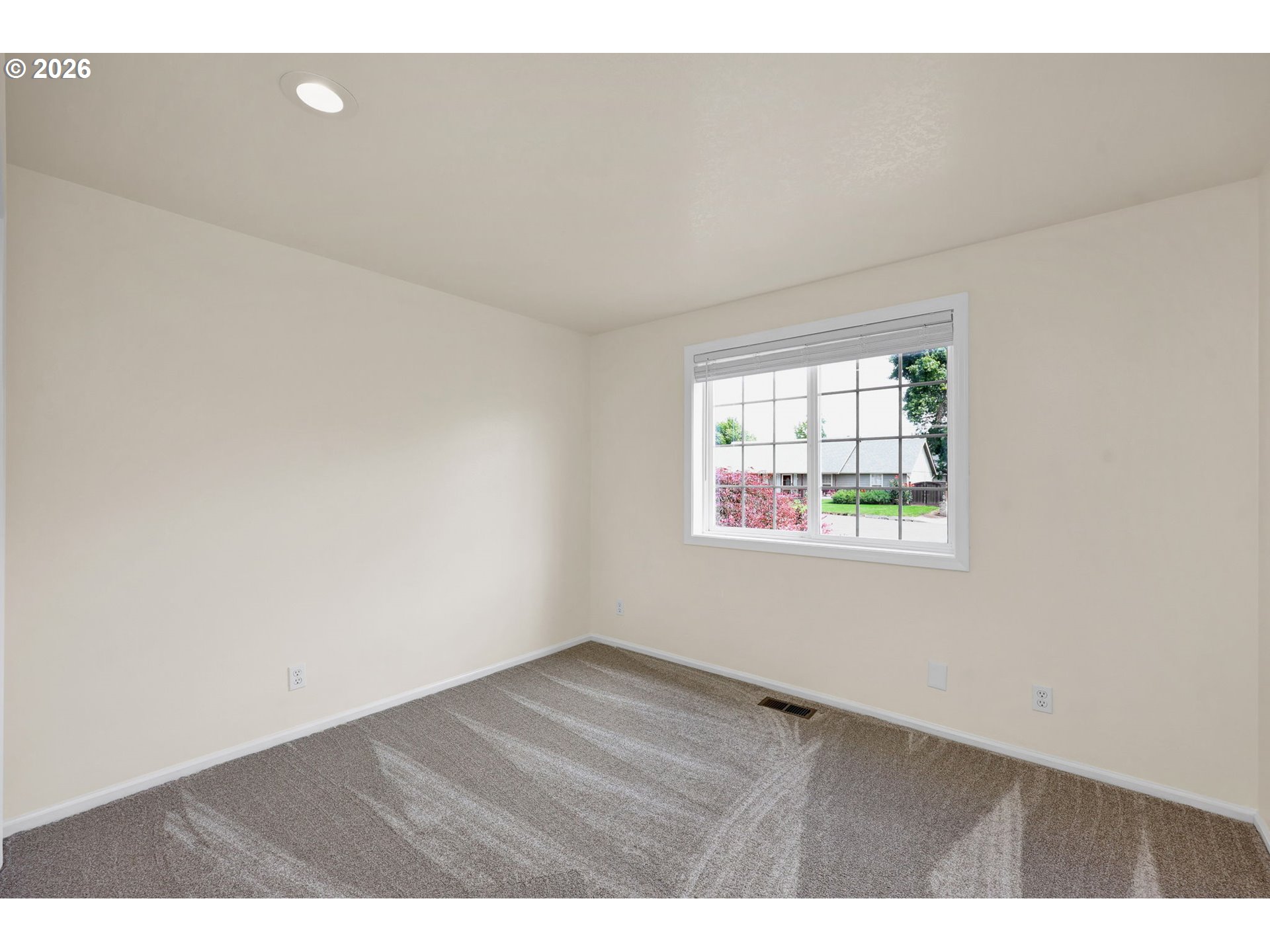 2954 Brett Loop Eugene, OR 97404 - Photo 32 of 46