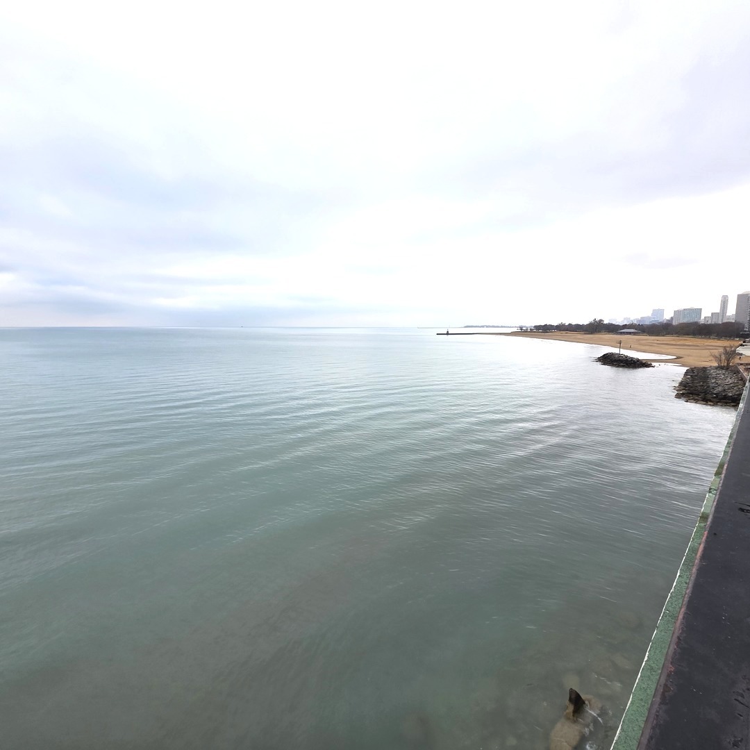 6033 North Sheridan Road, Unit 35F Chicago, IL 60660 - Photo 22 of 26 a view of an ocean
