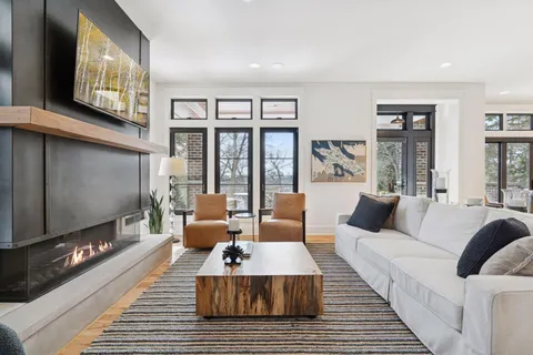 $3,275,000 | 373 Park Street East, Wayzata, MN 55391