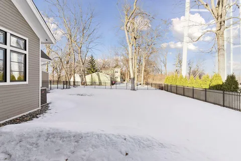 $3,275,000 | 373 Park Street East, Wayzata, MN 55391