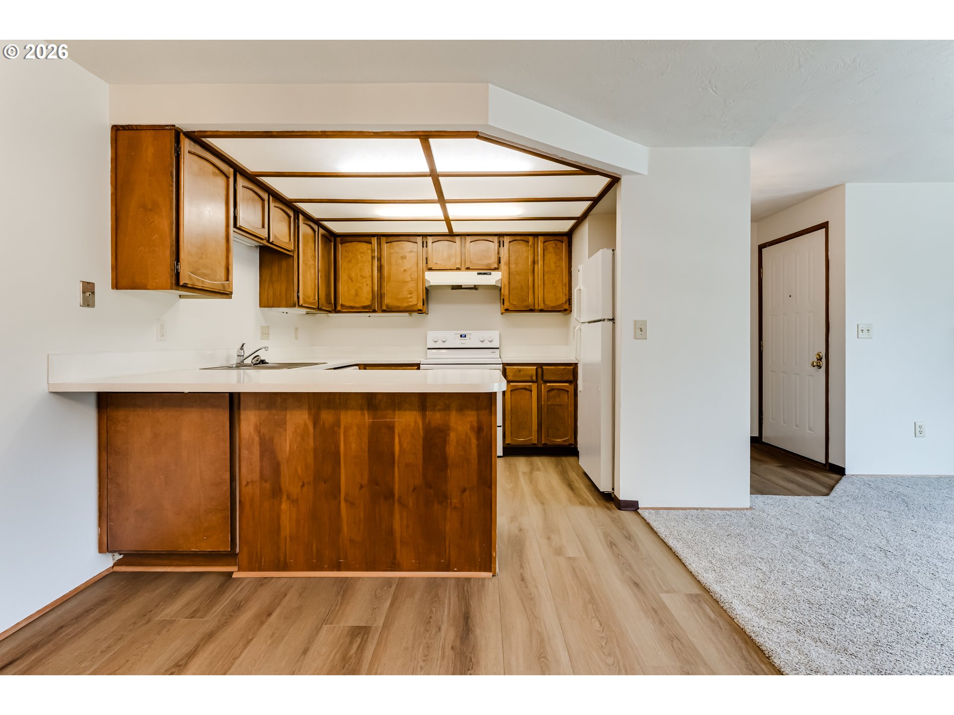650 Harlow Road, Unit 256 Springfield, OR 97477 - Photo 7 of 32 Kitchen