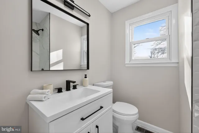 $319,000 | 51 Mill Road, Burlington, NJ 08016