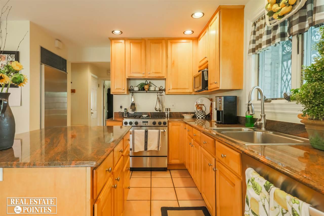 741 Trombley Road Grosse Pointe Park, MI 48230 - Photo 24 of 63
