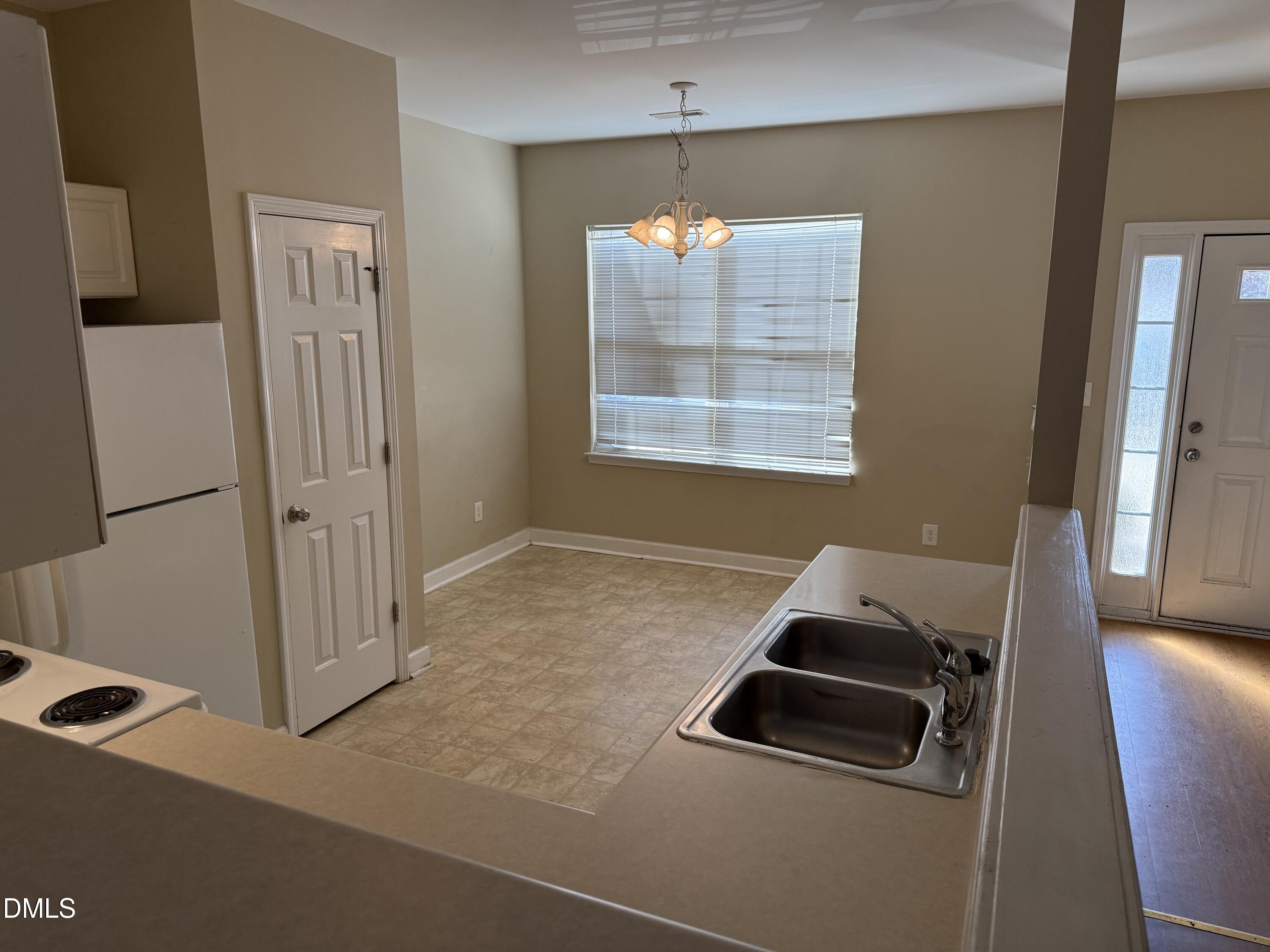 8304 Tierra Del Sol Way Raleigh, NC 27616 - Photo 4 of 10 IMG_1843