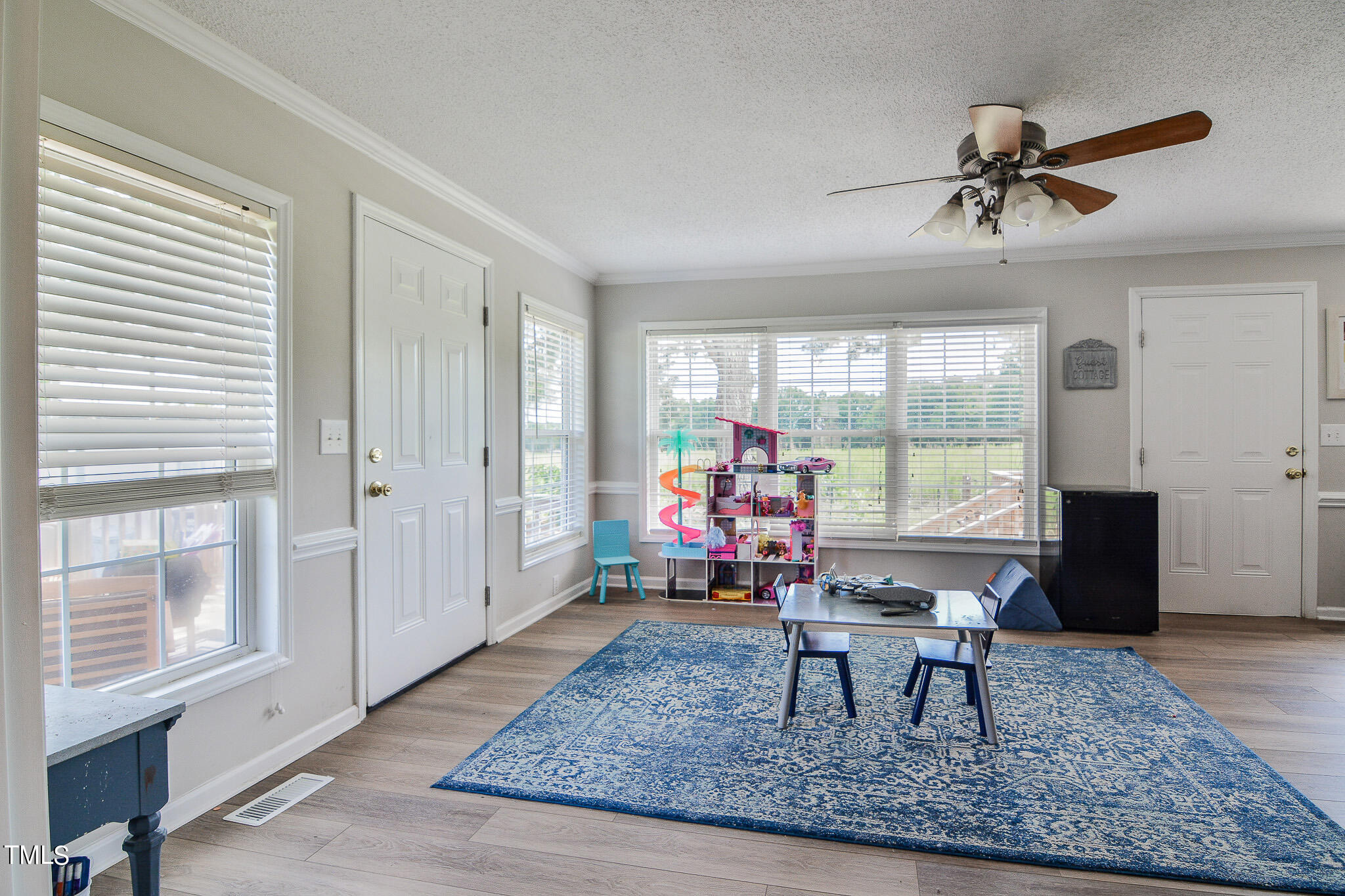 3349 Packing Plant Road Smithfield, NC 27577 - Photo 12 of 35 Family Room