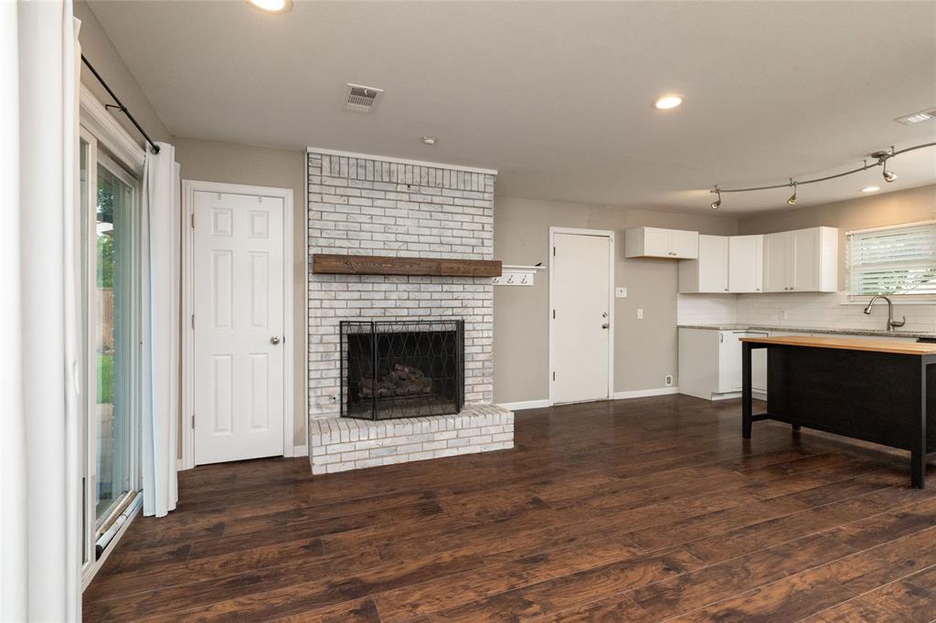 702 Commerce Street Euless, TX 76040 - Photo 15 of 36