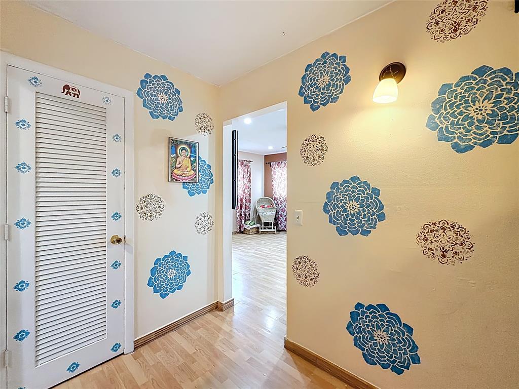 7141 Custer Street Hollywood, FL 33024 - Photo 39 of 84 a view of entryway