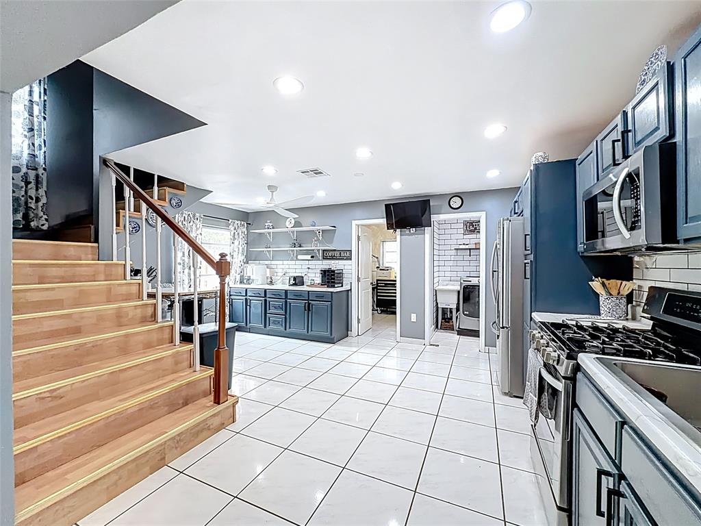 7141 Custer Street Hollywood, FL 33024 - Photo 8 of 84