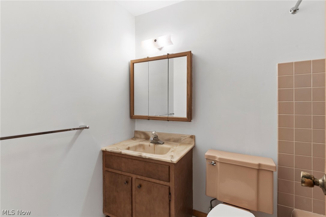 259 Spring Creek Road Northfield, OH 44067 - Photo 12 of 25