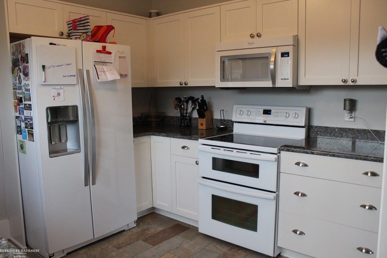 33830 Utica Road Fraser, MI 48026 - Photo 10 of 17 31301114-9.JPG