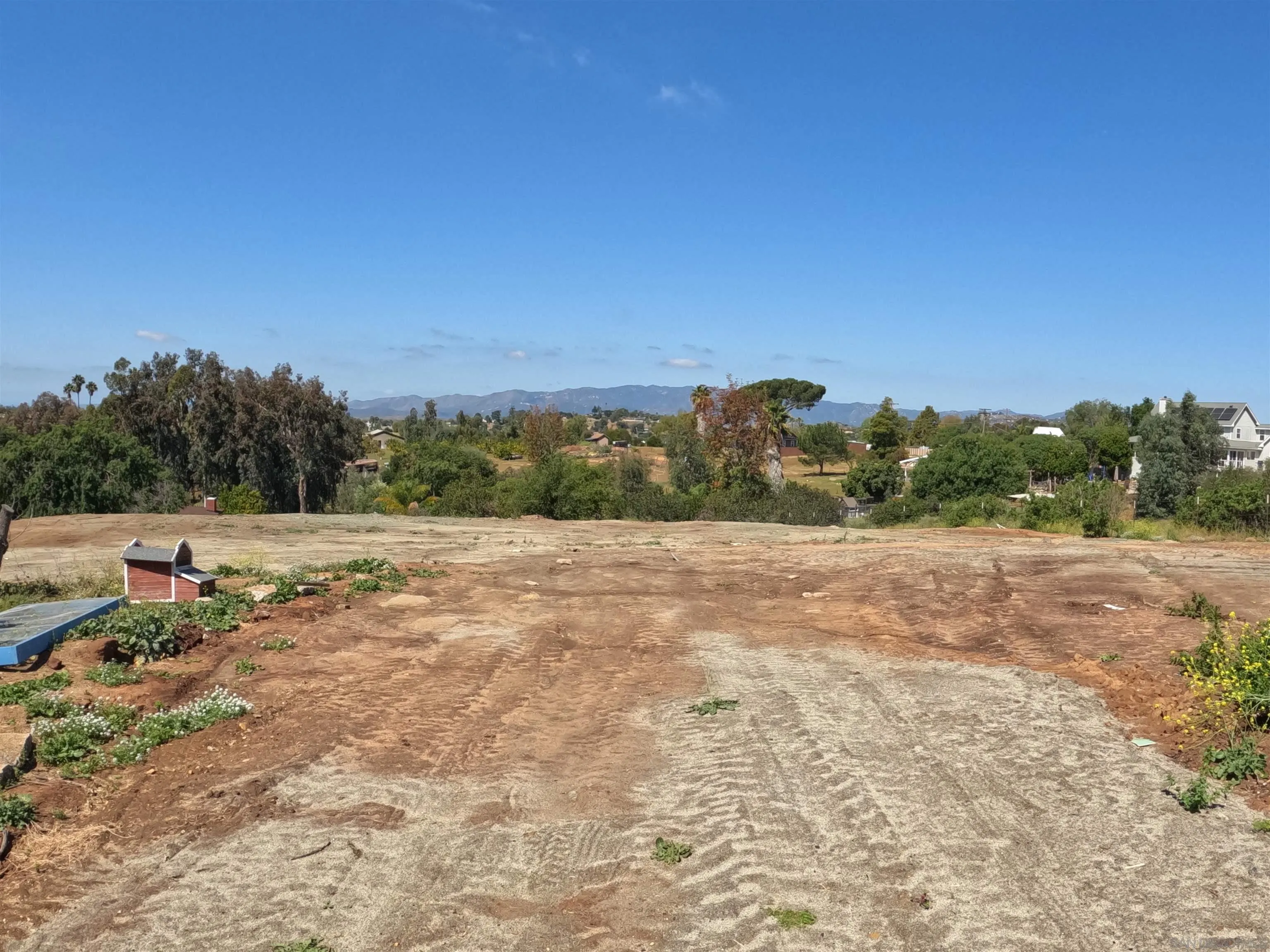 202 North Stage Coach Lane Fallbrook, CA 92028 - Photo 26 of 26 a view of an outdoor space and a yard