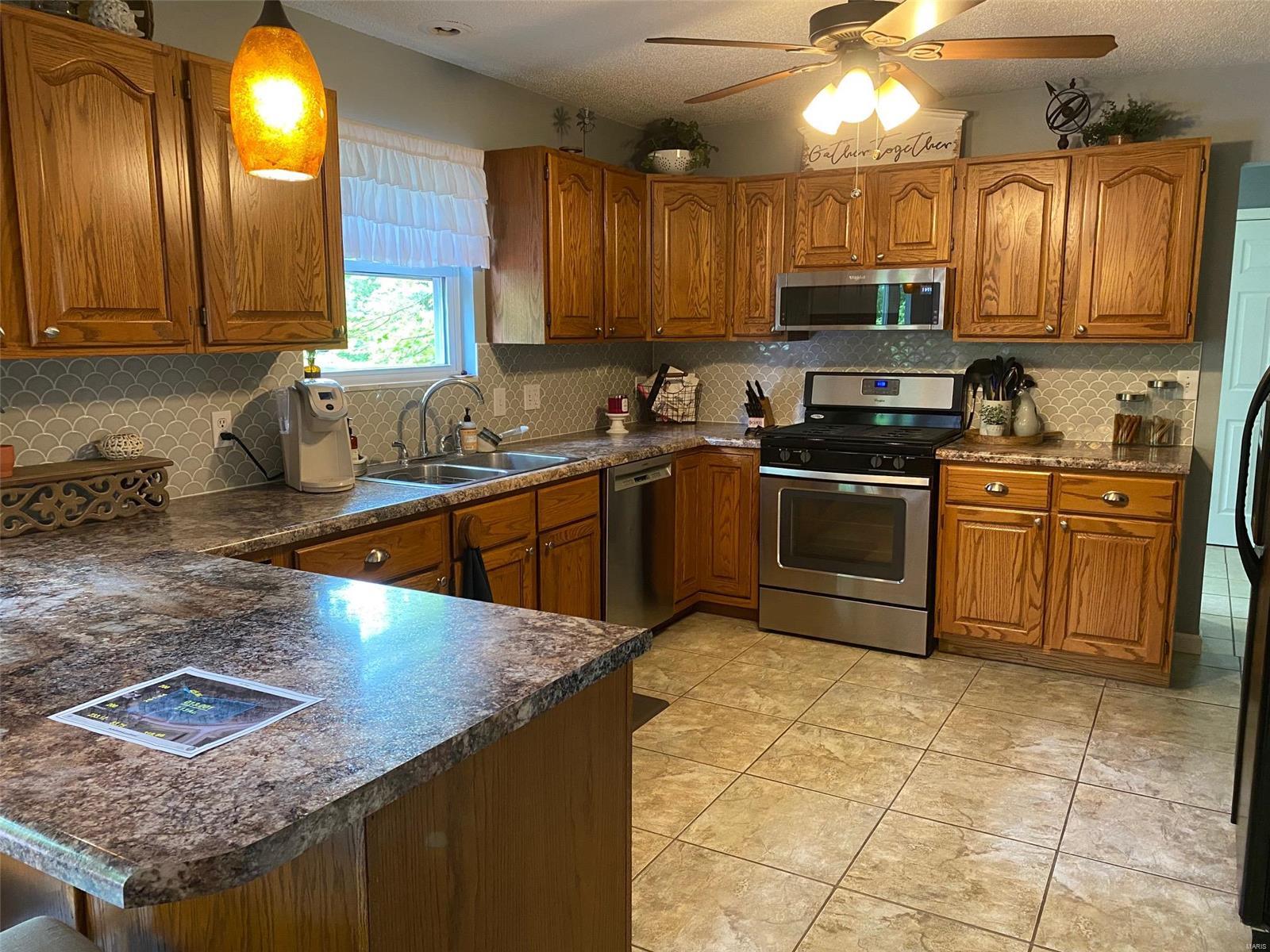 365 Rinderer Road Highland, IL 62249 - Photo 16 of 18