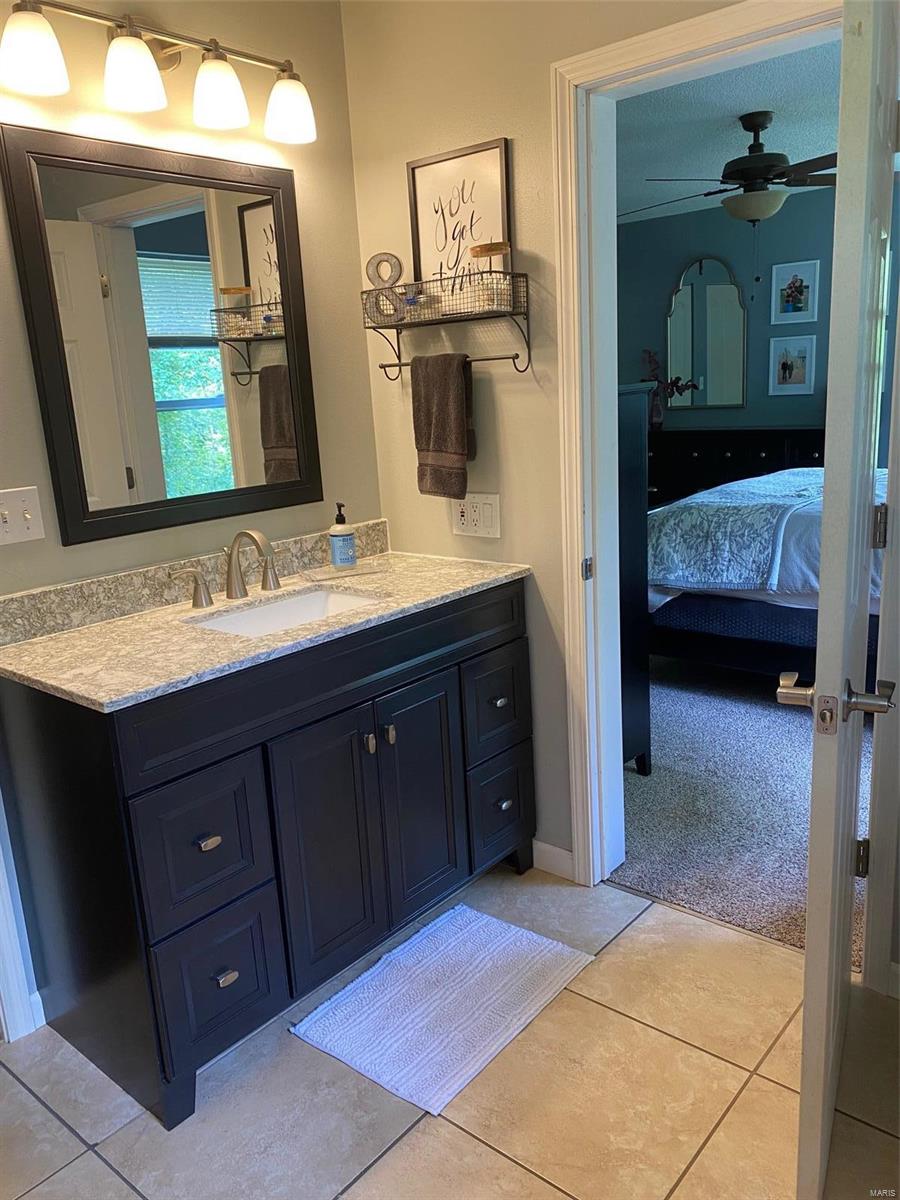 365 Rinderer Road Highland, IL 62249 - Photo 5 of 18