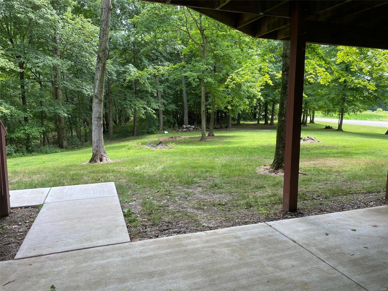 365 Rinderer Road Highland, IL 62249 - Photo 10 of 18