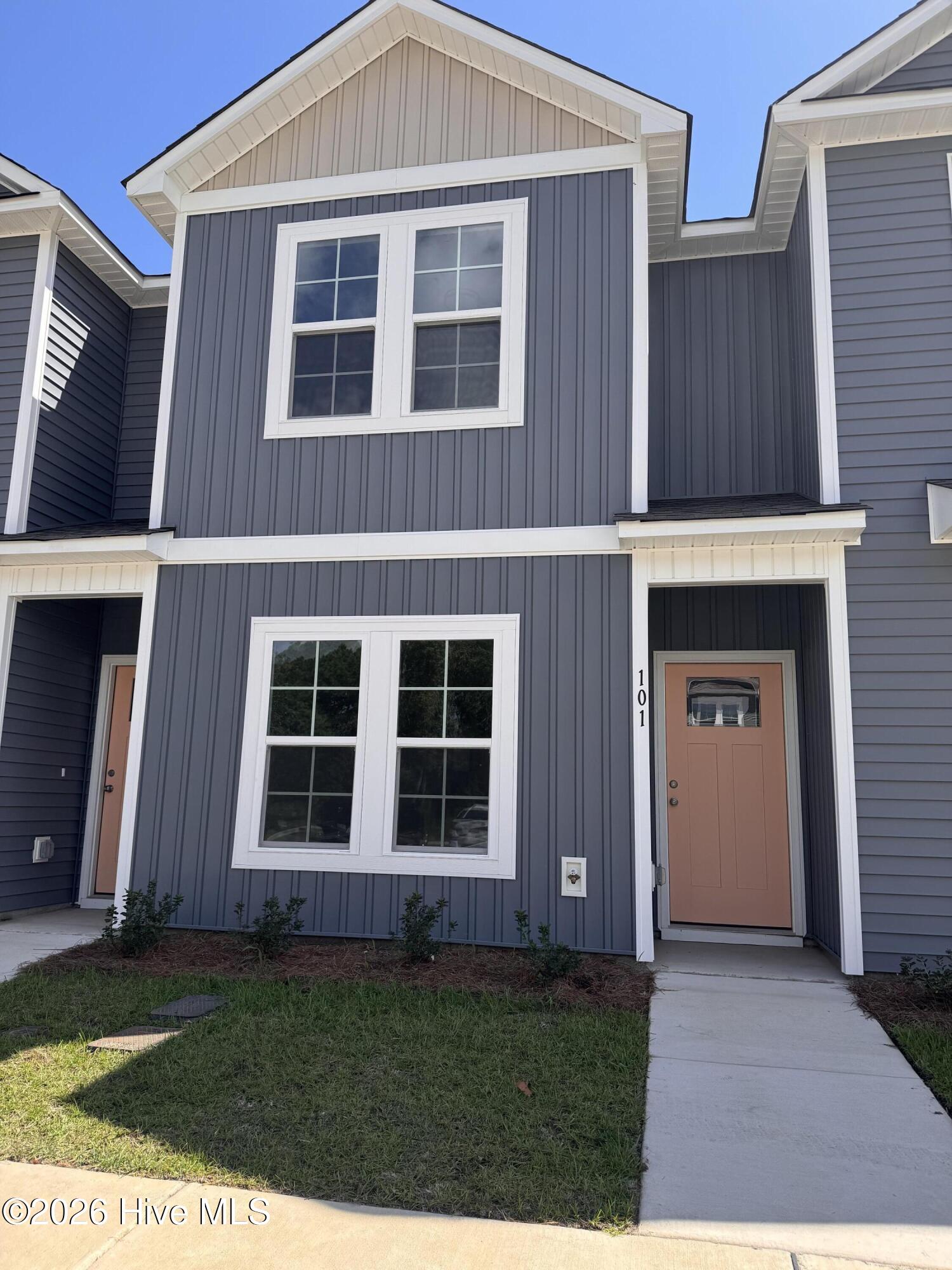 101 Loren Road Hubert, NC 28539 - Photo 1 of 7 Gallery Image 1
