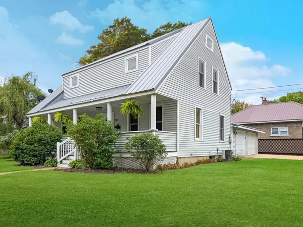 $225,000 | 503 South Wacouta Avenue, Prairie du Chien, WI 53821