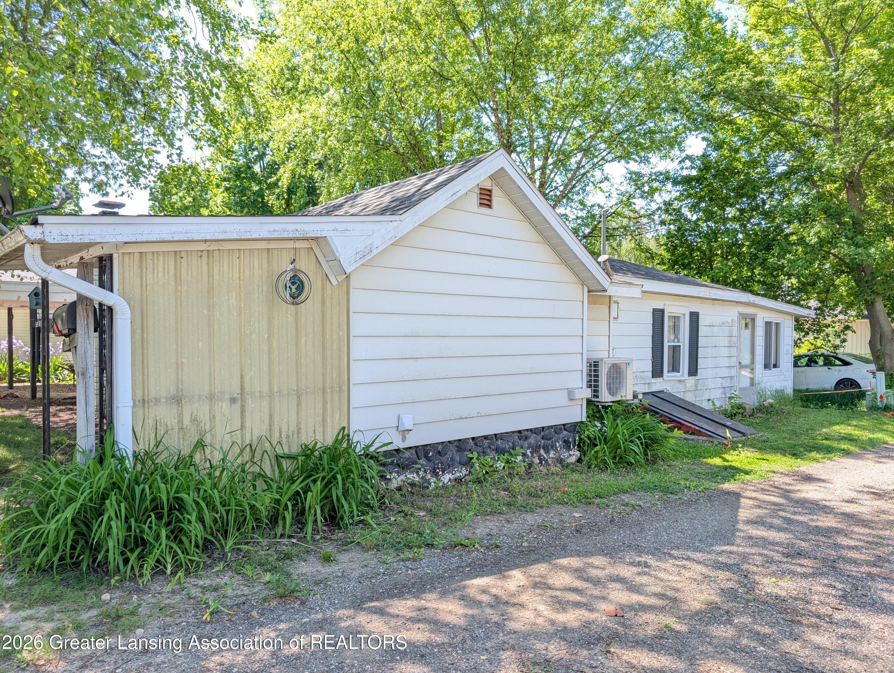 720 Brush Street Portland, MI 48875 - Photo 3 of 22 PXL_20260528_152933886