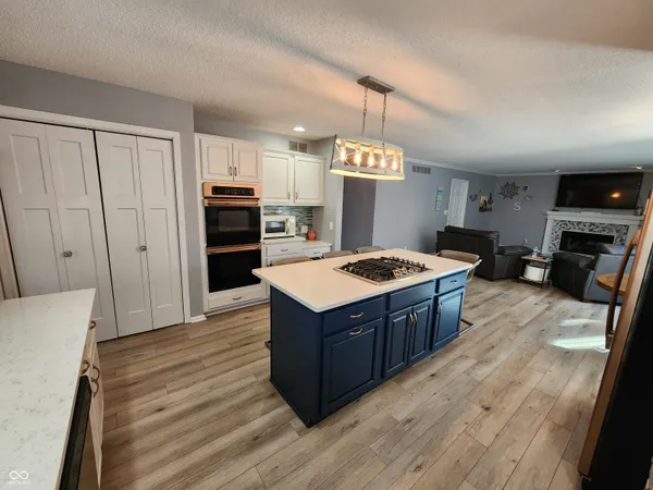 $489,000 | 501 South Riviera Lane, Yorktown, IN 47396