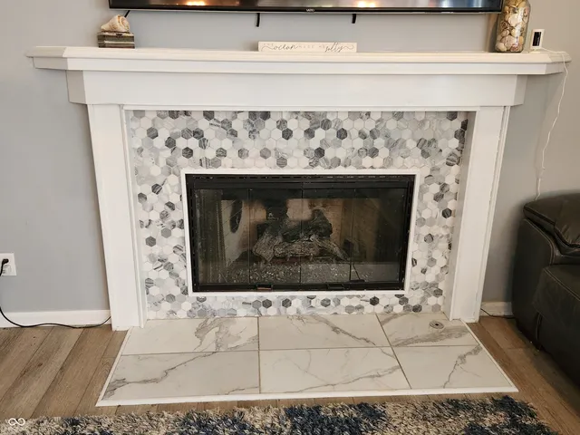 $507,500 | 501 South Riviera Lane, Yorktown, IN 47396