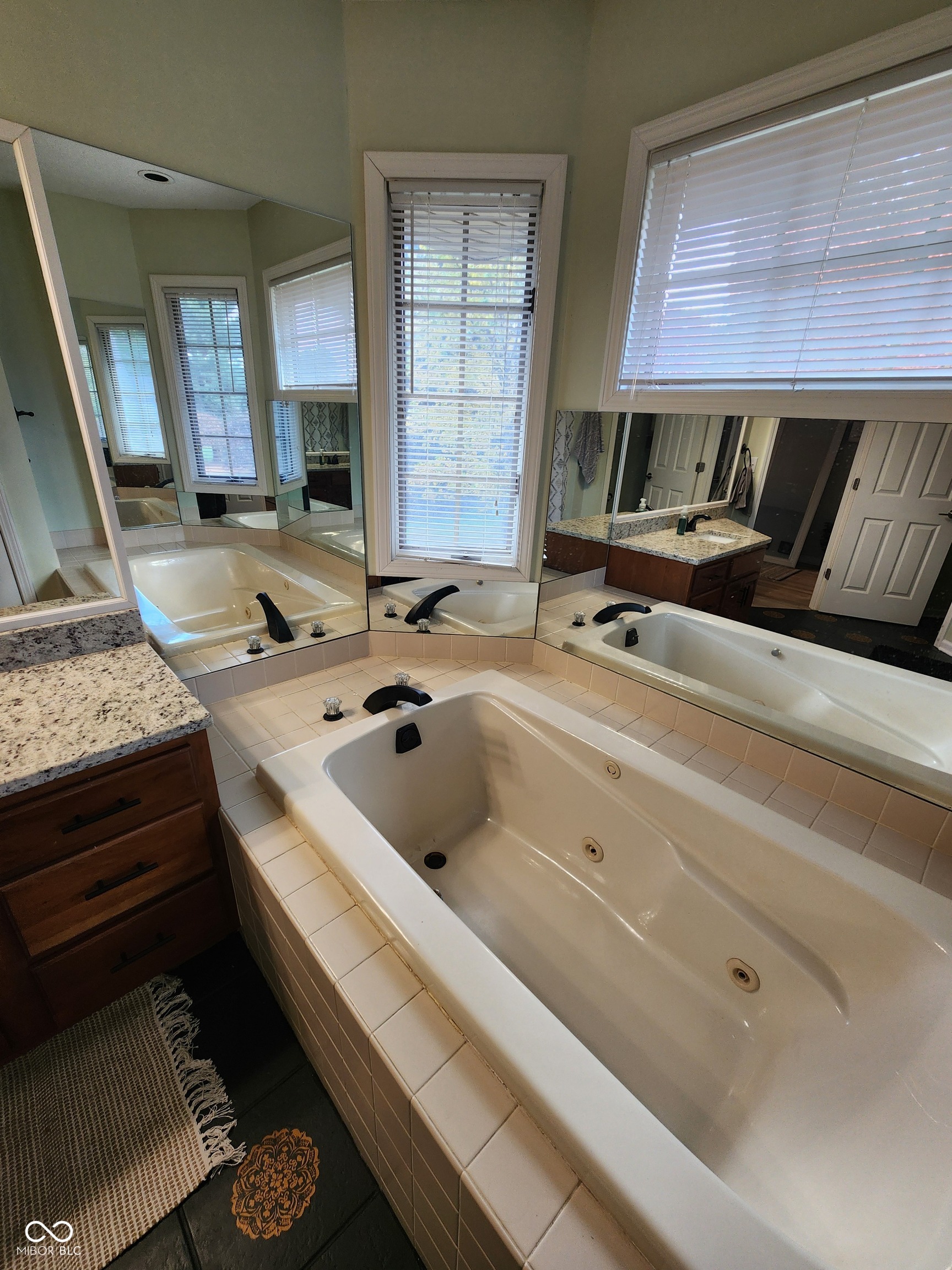 501 South Riviera Lane Yorktown, IN 47396 - Photo 26 of 35