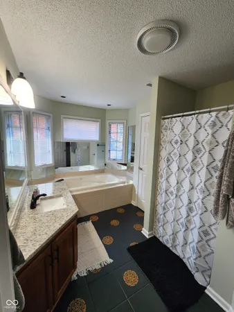 $489,000 | 501 South Riviera Lane, Yorktown, IN 47396