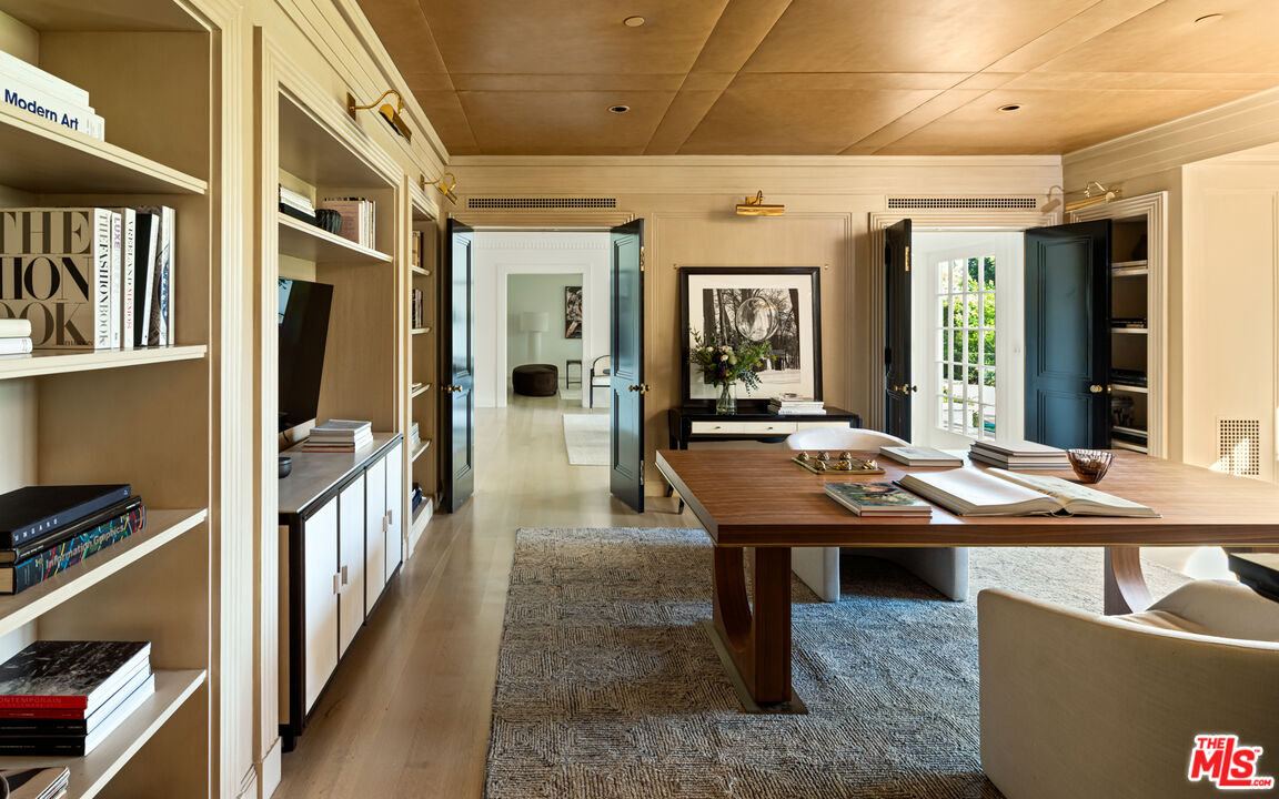 111 North Mapleton Drive Los Angeles, CA 90077 - Photo 12 of 53