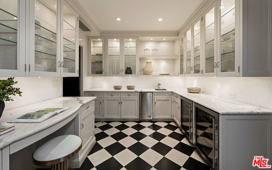 111 North Mapleton Drive Los Angeles, CA 90077 - Photo 22 of 53