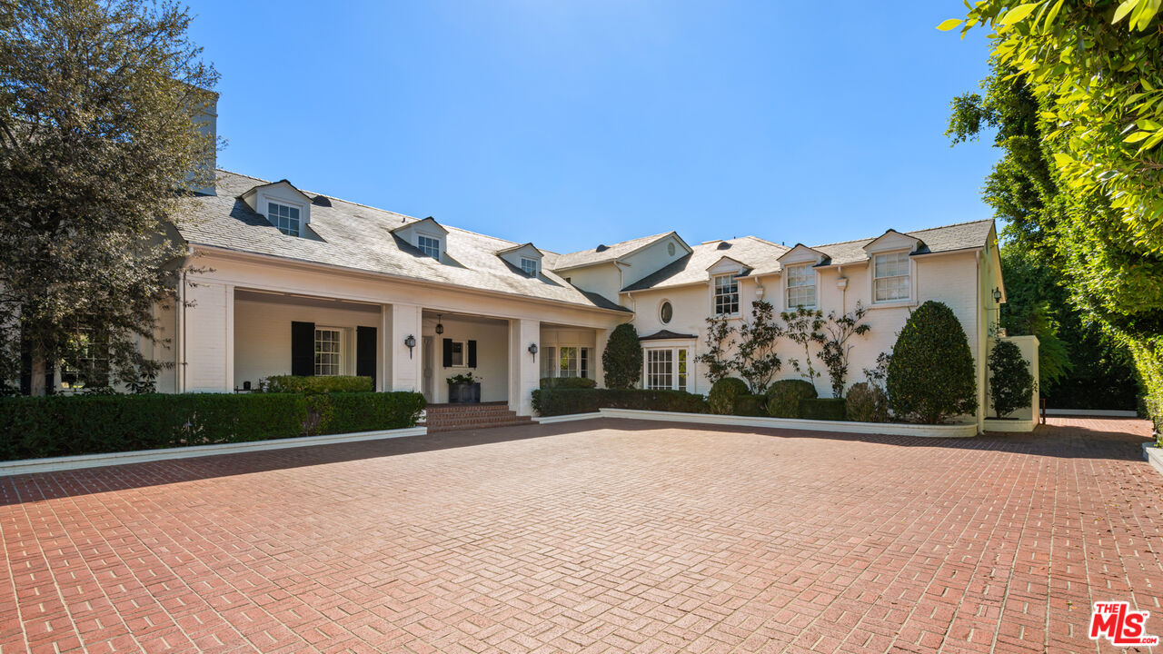 111 North Mapleton Drive Los Angeles, CA 90077 - Photo 4 of 53