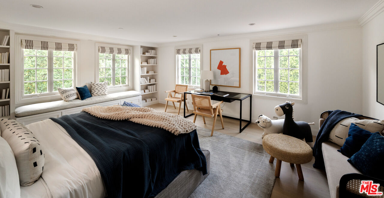 111 North Mapleton Drive Los Angeles, CA 90077 - Photo 41 of 53