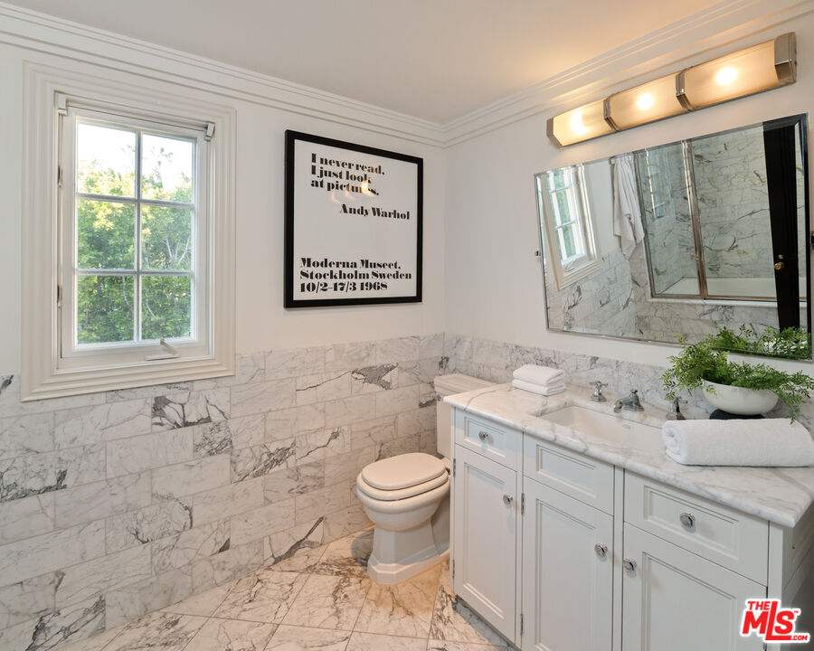 111 North Mapleton Drive Los Angeles, CA 90077 - Photo 42 of 53