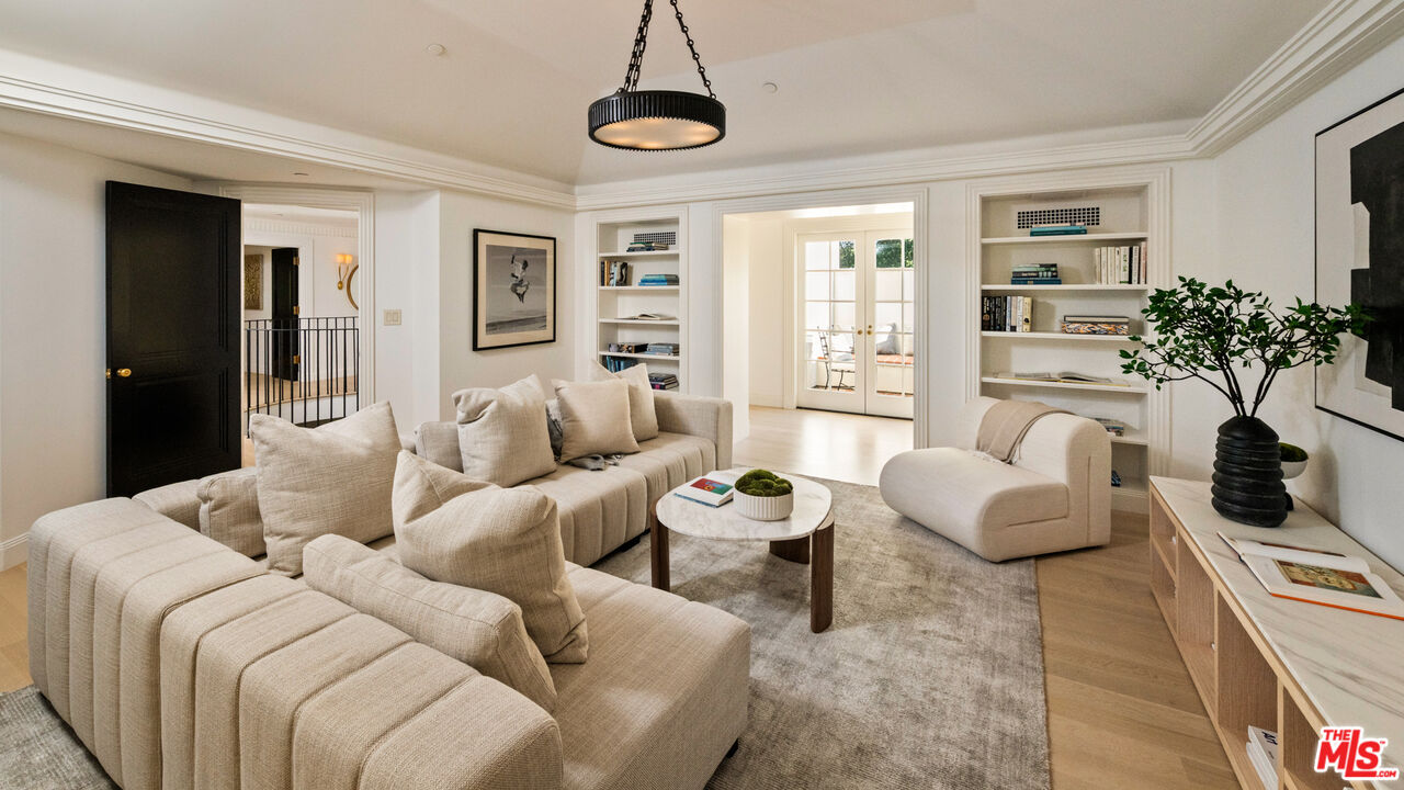 111 North Mapleton Drive Los Angeles, CA 90077 - Photo 47 of 53