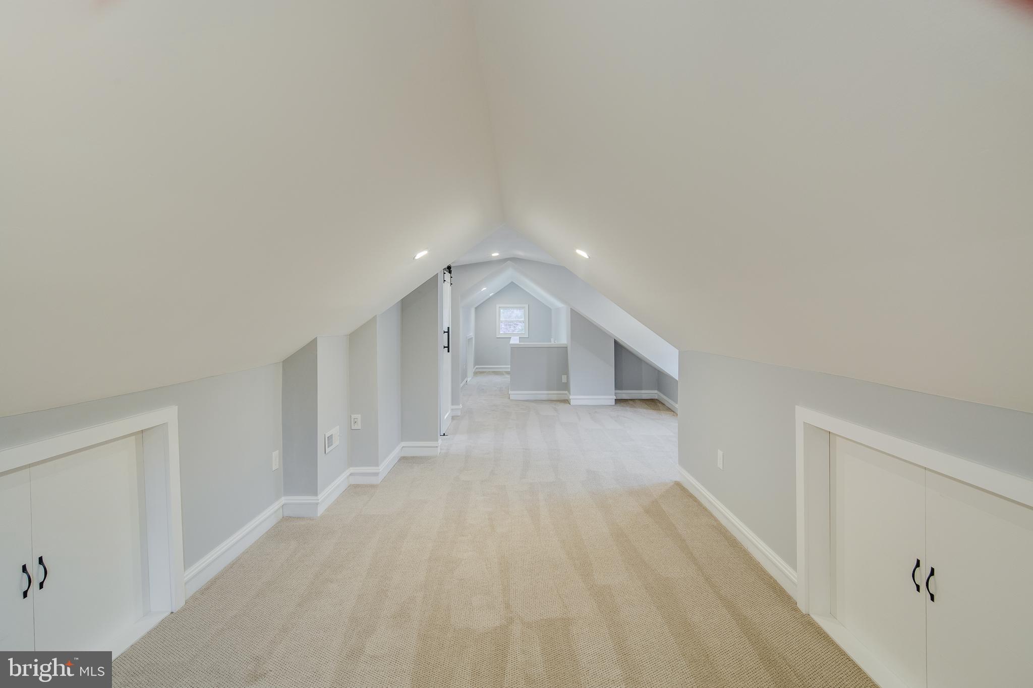 77 Harding Avenue Oaklyn, NJ 08107 - Photo 23 of 25 Main bedroom