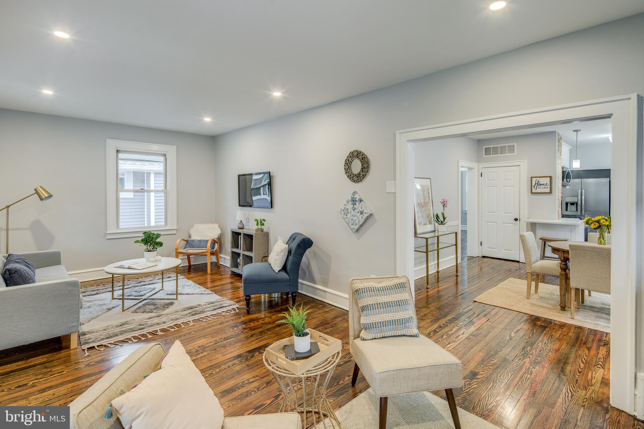 77 Harding Avenue Oaklyn, NJ 08107 - Photo 5 of 25 Living room