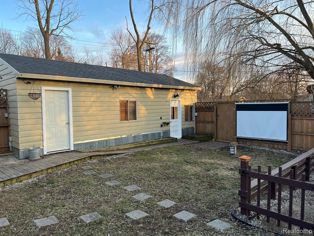 2609 Flushing Road Flint, MI 48504 - Photo 28 of 40 Gallery Image 28