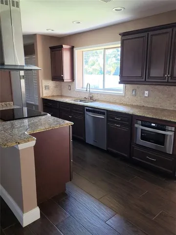 $2,400 | 10800 99th Place North, Seminole, FL 33772