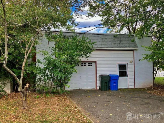 a view of outdoor space yard and front view of a house