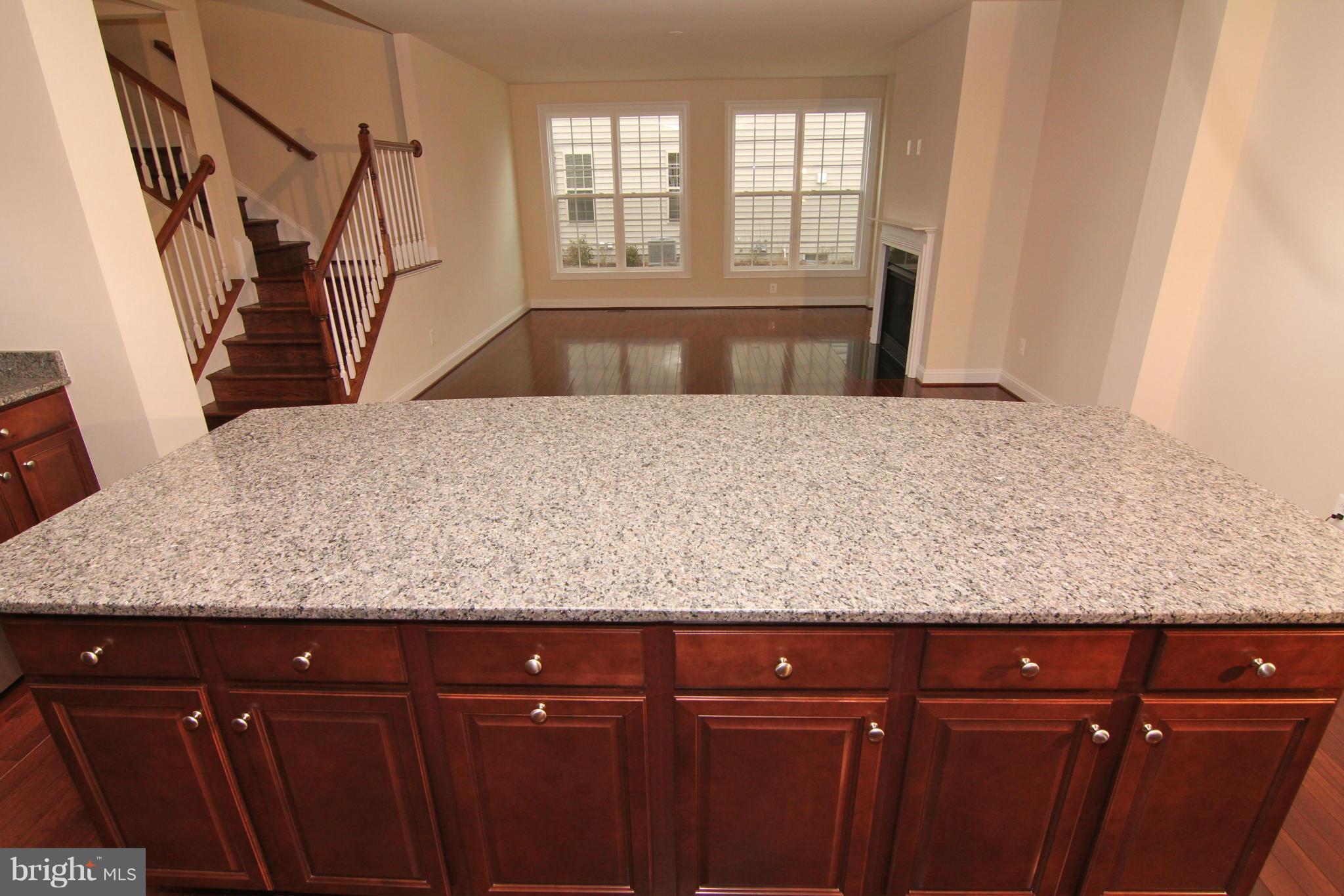 20946 Ashburn Road Ashburn, VA 20147 - Photo 14 of 30 Interior (General)