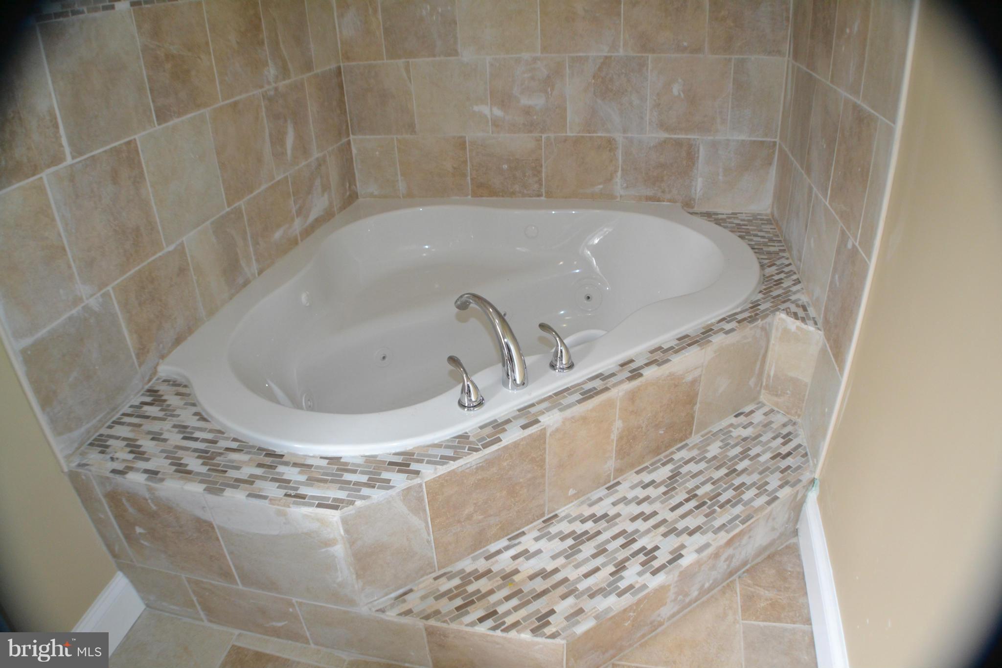 3609 Copley Road Baltimore, MD 21215 - Photo 5 of 6 Bath (Master)